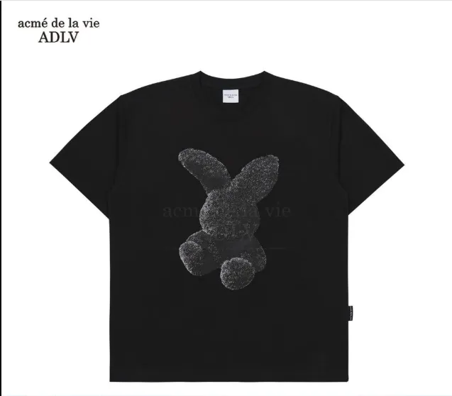 [ADLV] Black Fuzzy Rabbit Short Sleeve T-Shirt Black